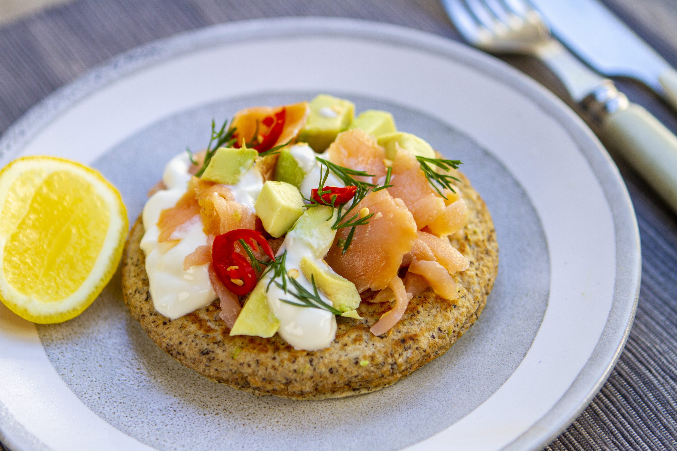 You are currently viewing Fibre Loaded Pancakes with Salmon