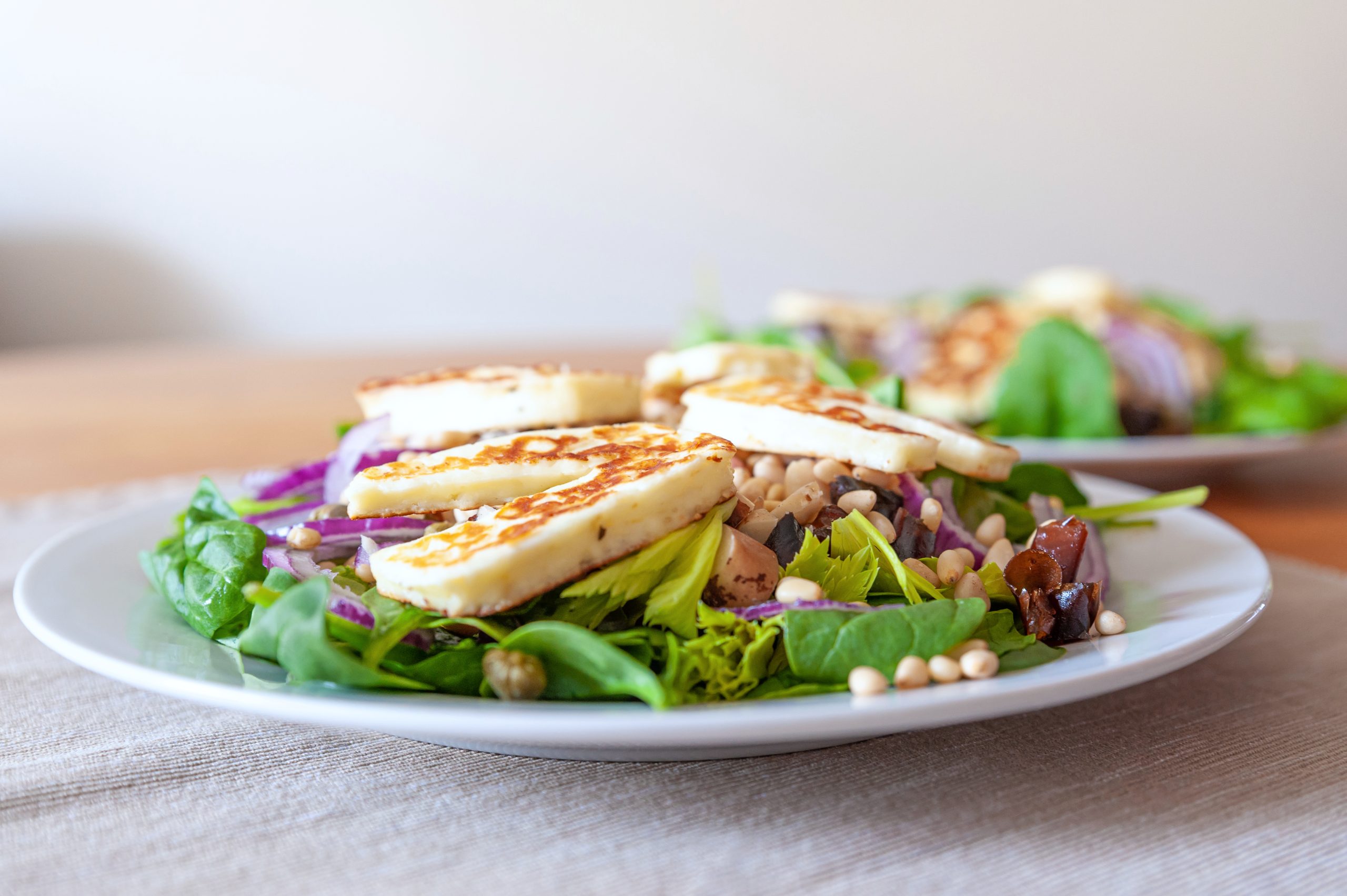 You are currently viewing Freekah and Halloumi Salad
