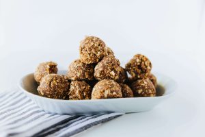 Read more about the article Peanut Butter Oat Bites