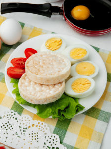 Read more about the article Wholegrain Corn Thins with Vegetarian Toppings